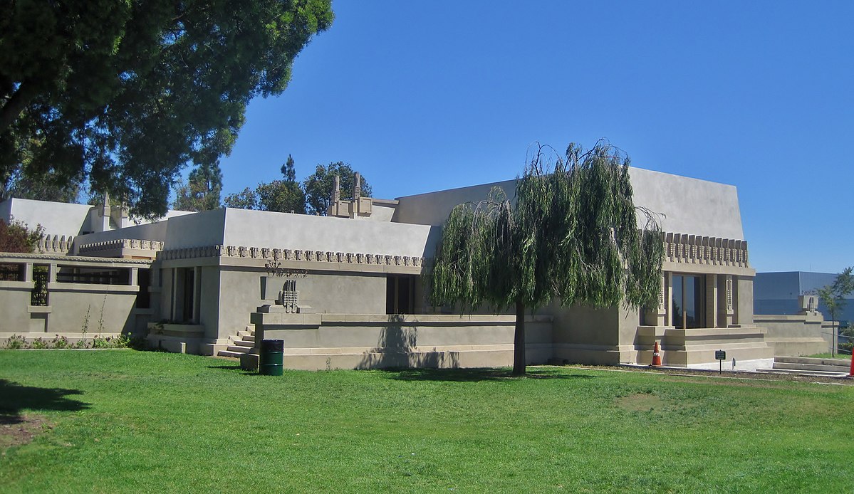<ul><li><p>Hollywood</p></li><li><p>Frank Lloyd Wright</p></li><li><p>1917-21</p></li></ul>