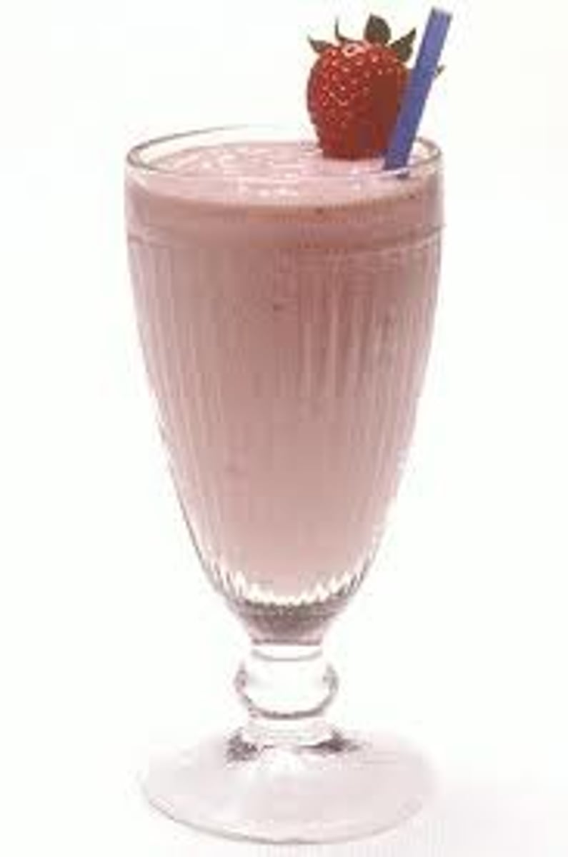 <p>smoothie; shake</p>