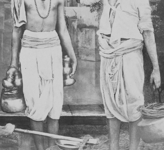 <p><strong>Dhoti</strong></p>
