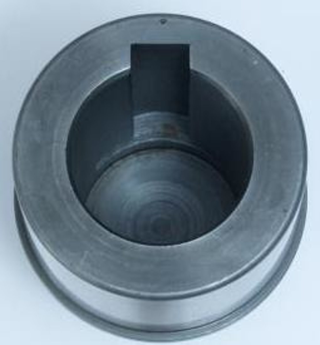 <p>A shaped depression cut along the axis of a cylinder or hub used to receive a key, attach hubs, gears, and other parts to a cylinder so they will not turn on it</p>