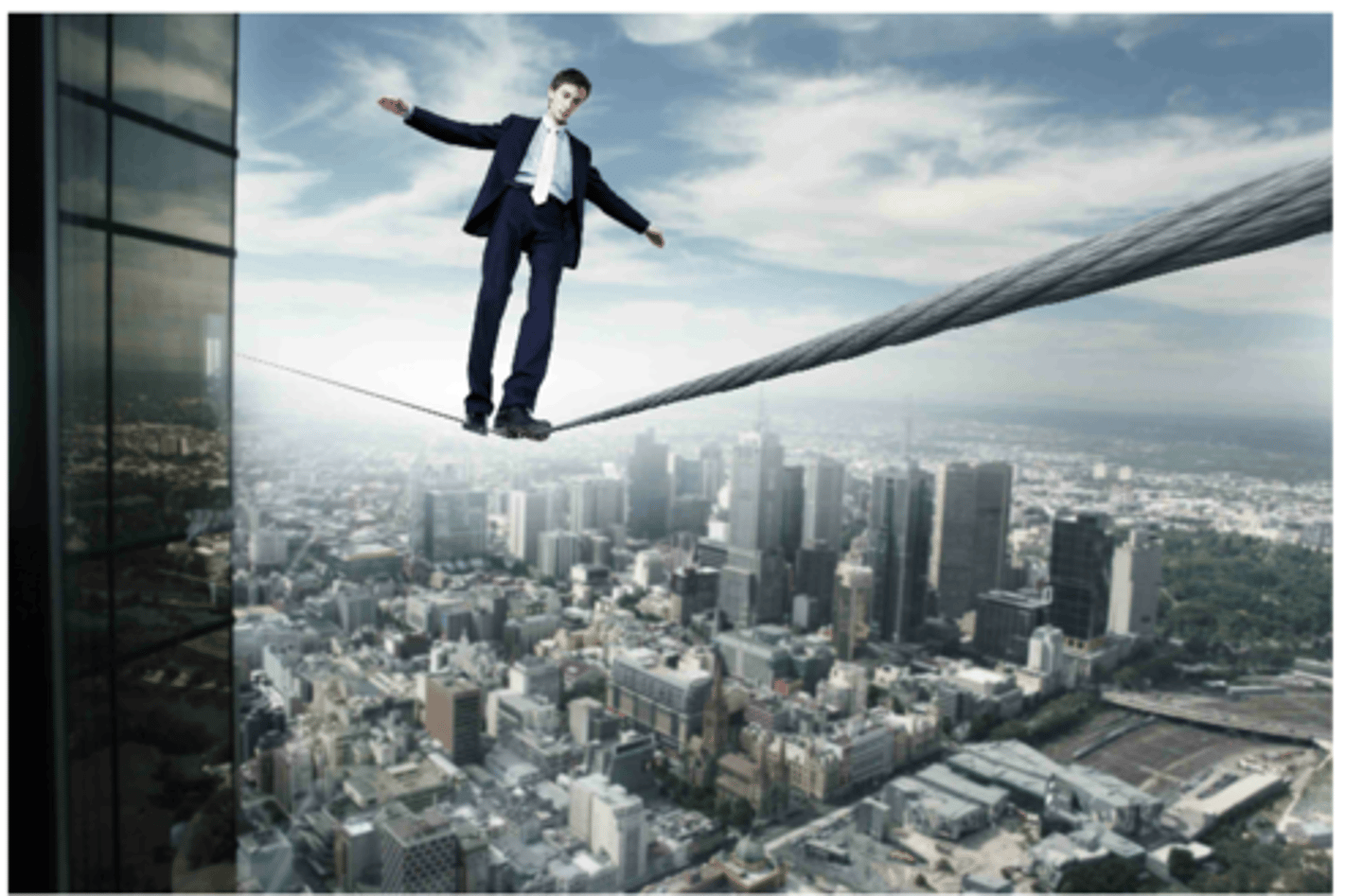 <p>n, v</p><p>/risk/</p><p>liều lĩnh, mạo hiểm</p>