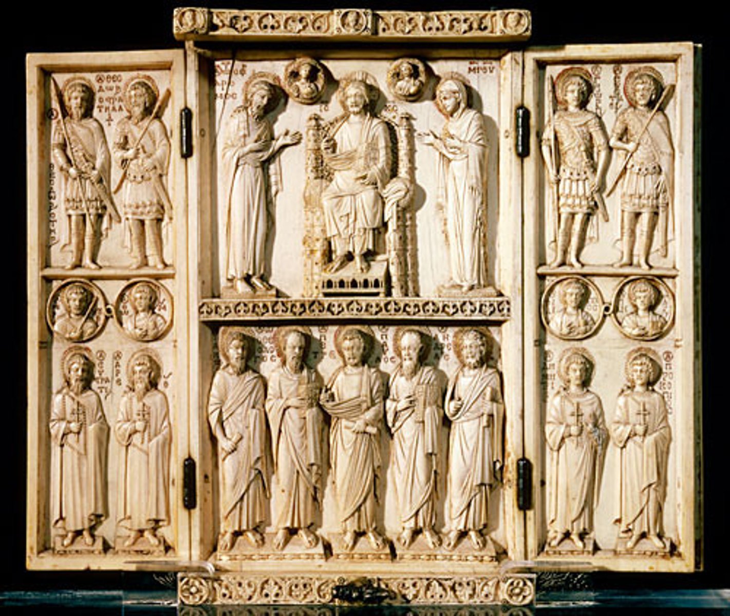 <p>A three-paneled painting or sculpture.</p>
