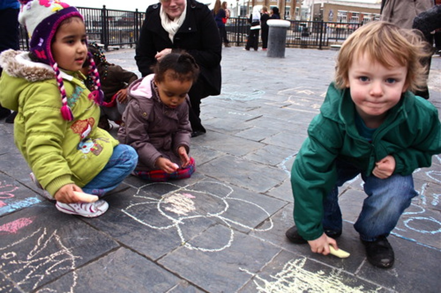 <p>tuổi thơ ấu</p>