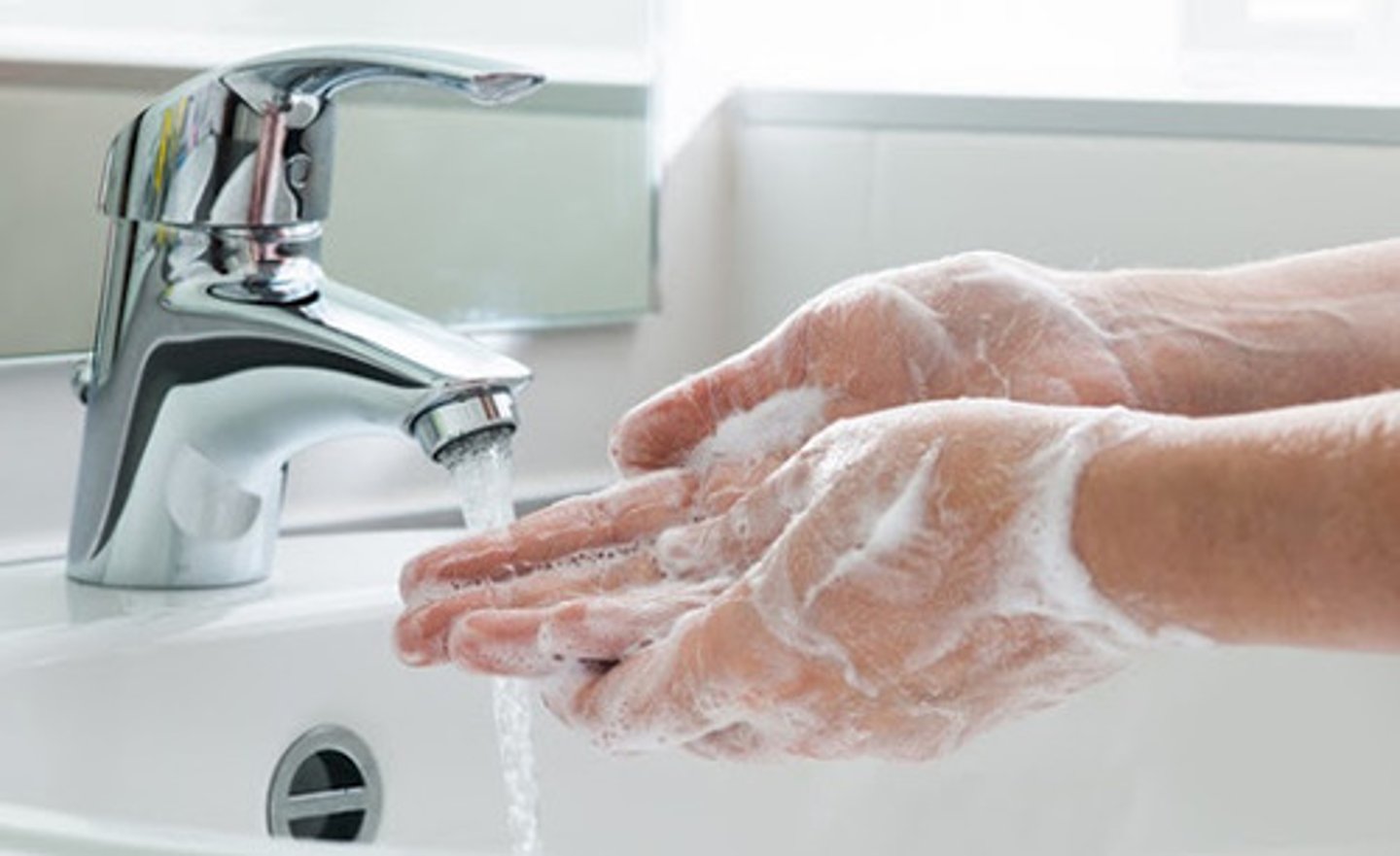<p>to lather (pienić się)</p>