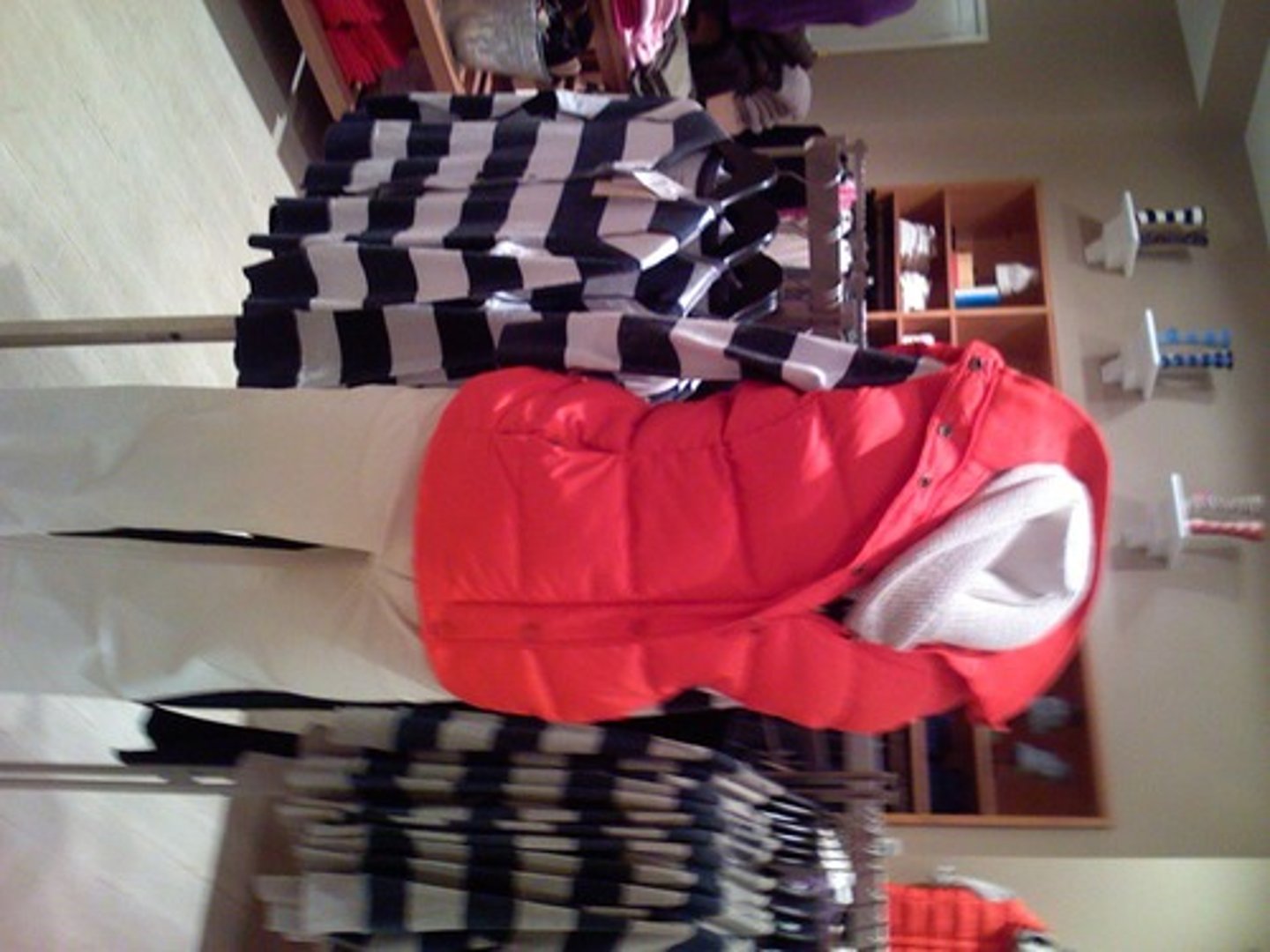 <p>vest</p>
