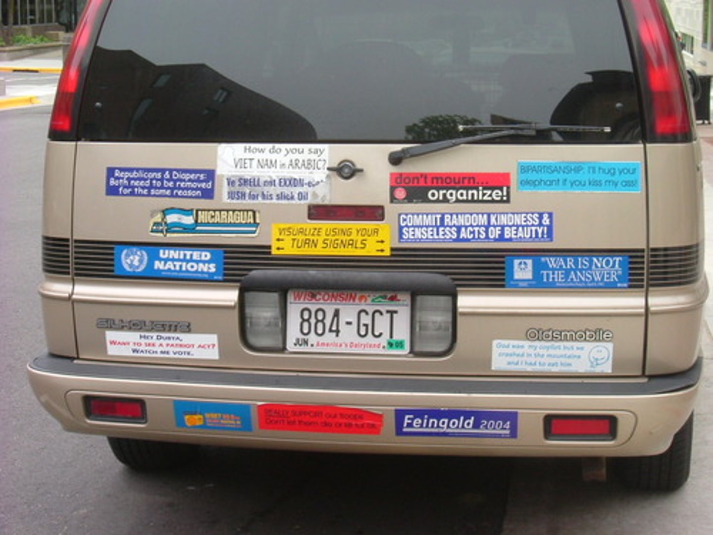 <p>رَأي - آراء</p>