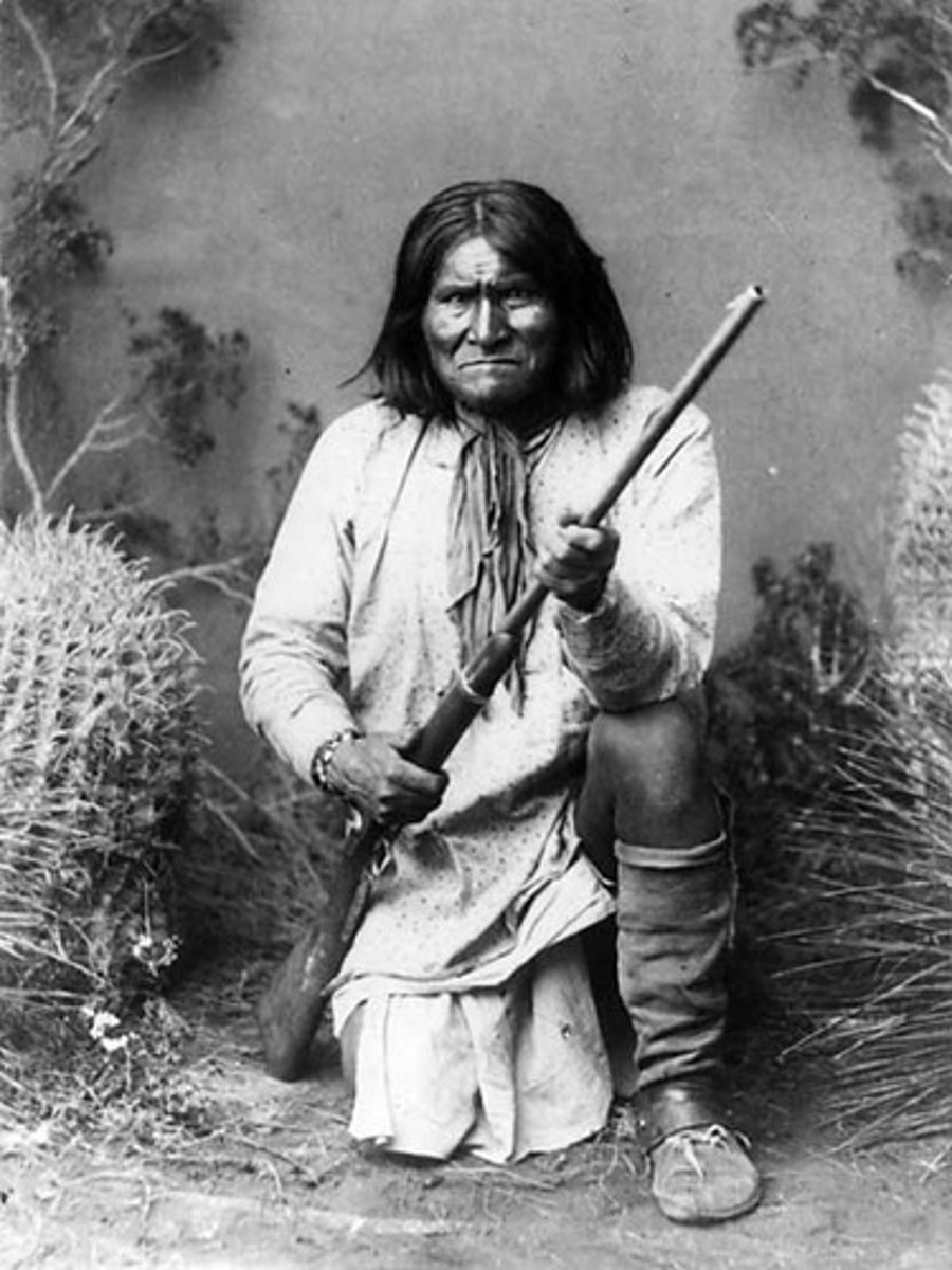 <p>- Leader of the Apache</p><p>- Led raids on new US settlements in former Apache and Navajo lands</p><p>- Frustrated the US army for years, evading capture</p><p>- Last Native American to formally surrender to the US government</p>