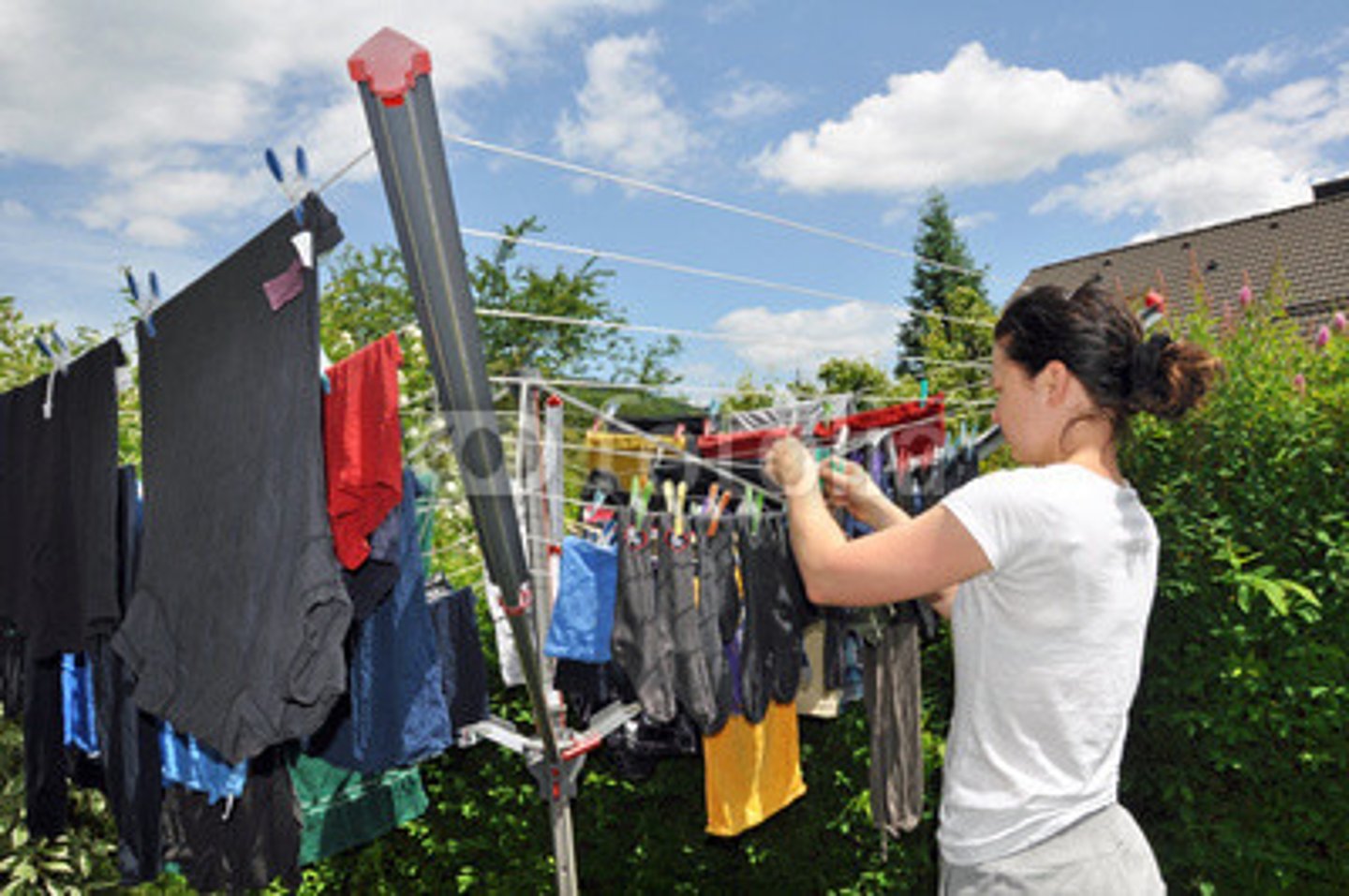 <p>to hang up</p>
