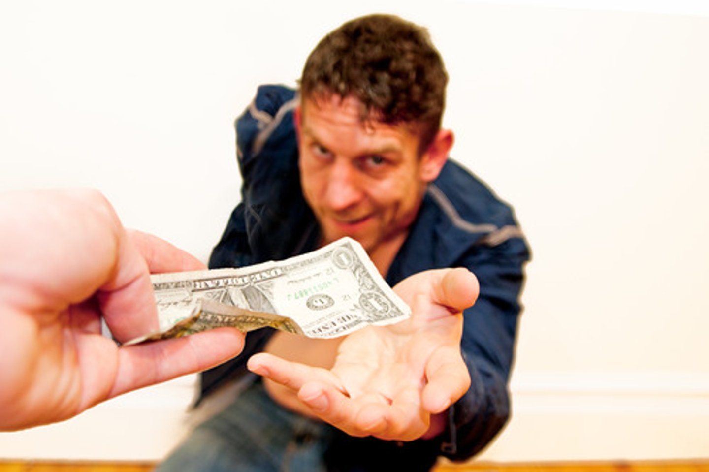 <p>get yourself into or out of it by deceiving people</p><p>ex: She'd ... into a modelling job by lying about her age.</p>