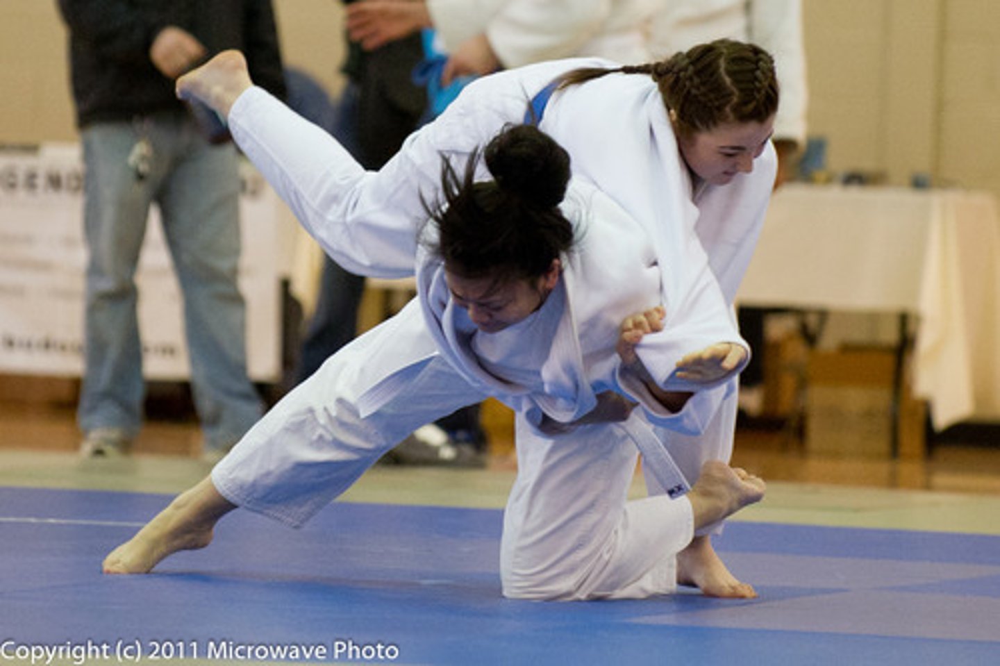<p>to do judo</p>