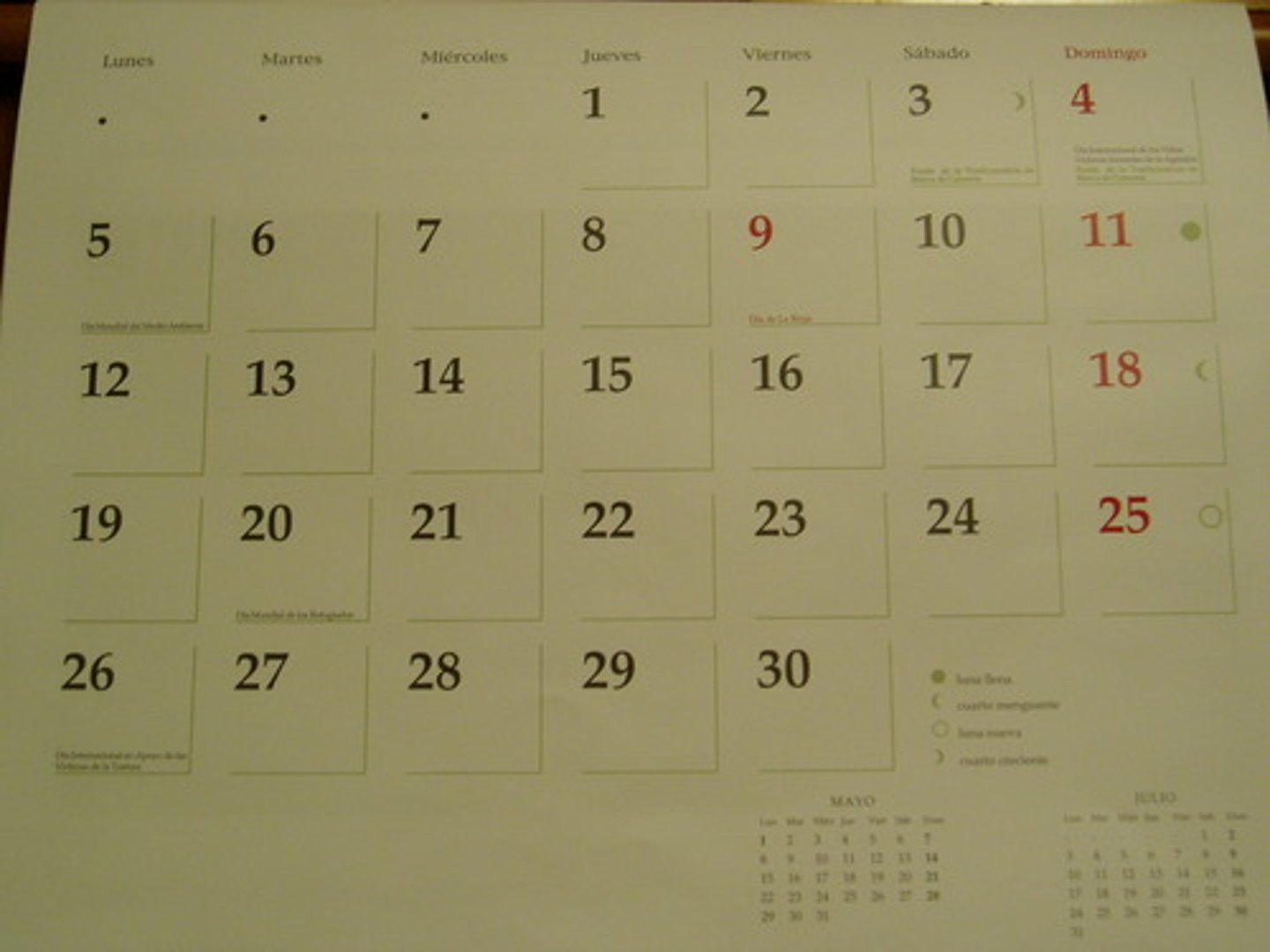 <p>day</p>