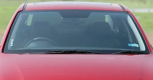 <p><span>the </span>window<span> at the </span>front<span> of a </span>car<span>, </span>truck<span>, etc.</span></p>