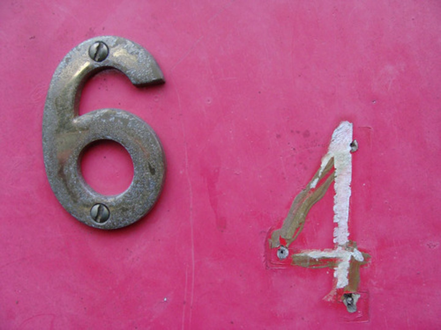 <p>sesenta y cuatro</p>