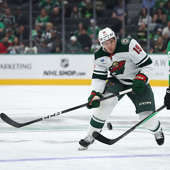 <p>19, Center, USA</p>