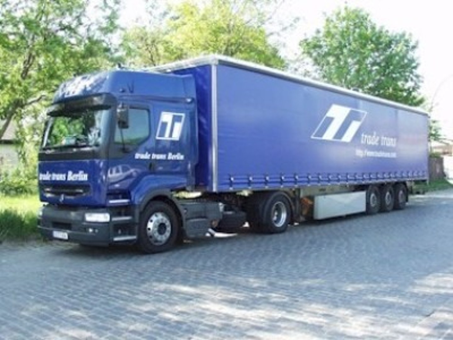 <p>a trucker</p>