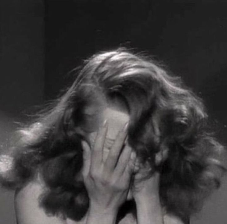 <p>печаль, грусть</p>