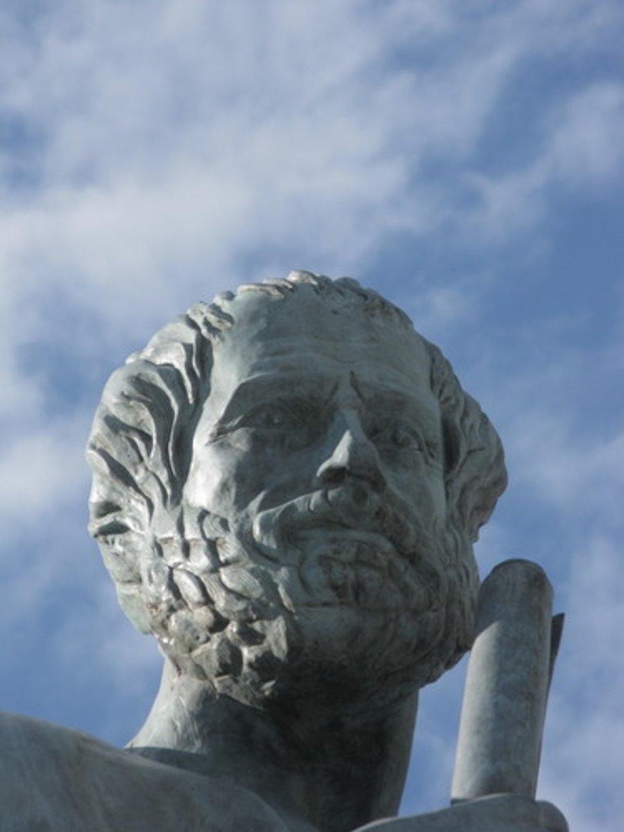 <p>відомий за щось</p>