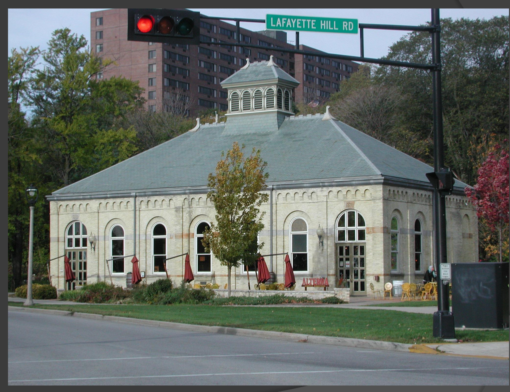 <p>Identify this building</p>