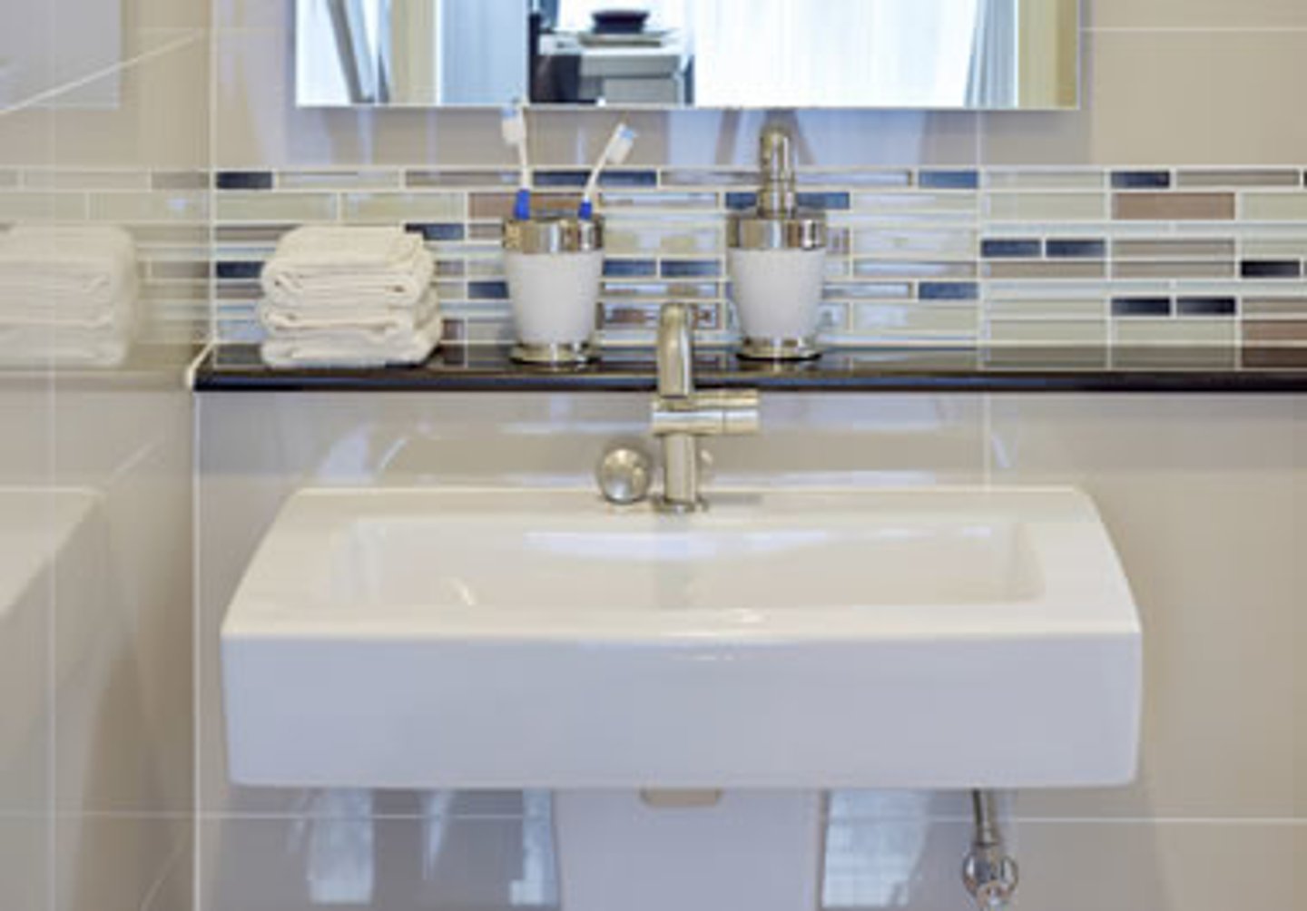 <p>sạch như mới</p>