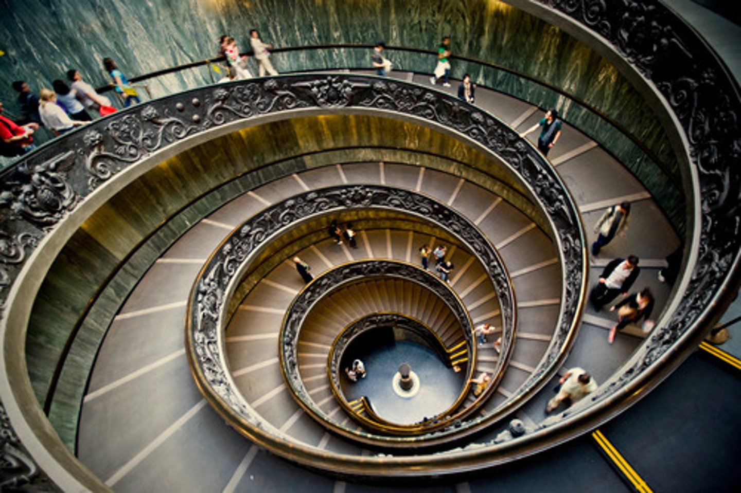 <p>stairway</p>