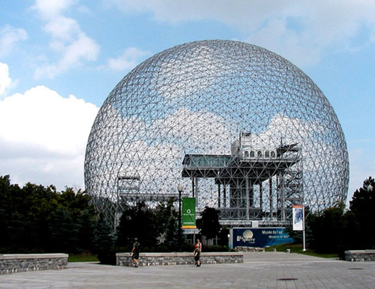 <p>Who is the architect of the US Pavilion in the 1967</p><p>Montreal Exposition?</p><p>a. Pier Luigi Nervi</p><p>b. Eugene Freysinnet</p><p>c. Buckminister Fuller</p><p>d. Moshe Safdie</p>