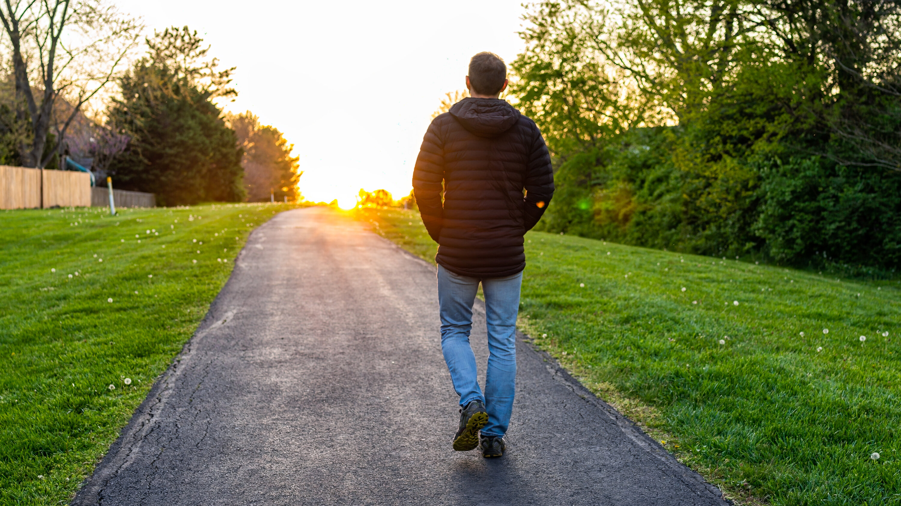 <p>To walk</p>