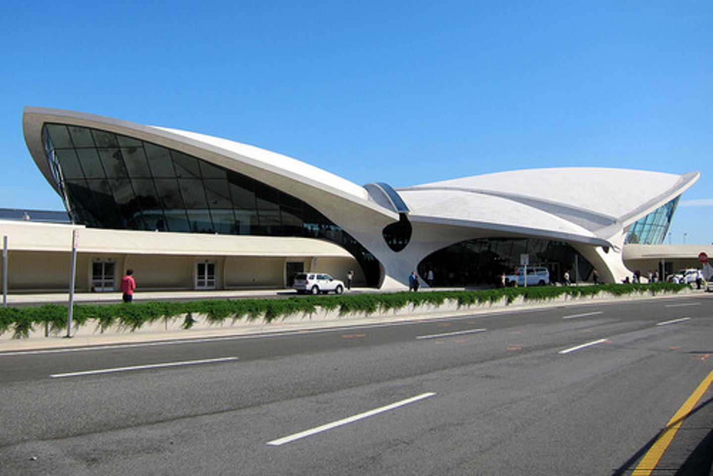 <p>sculptural modern</p>