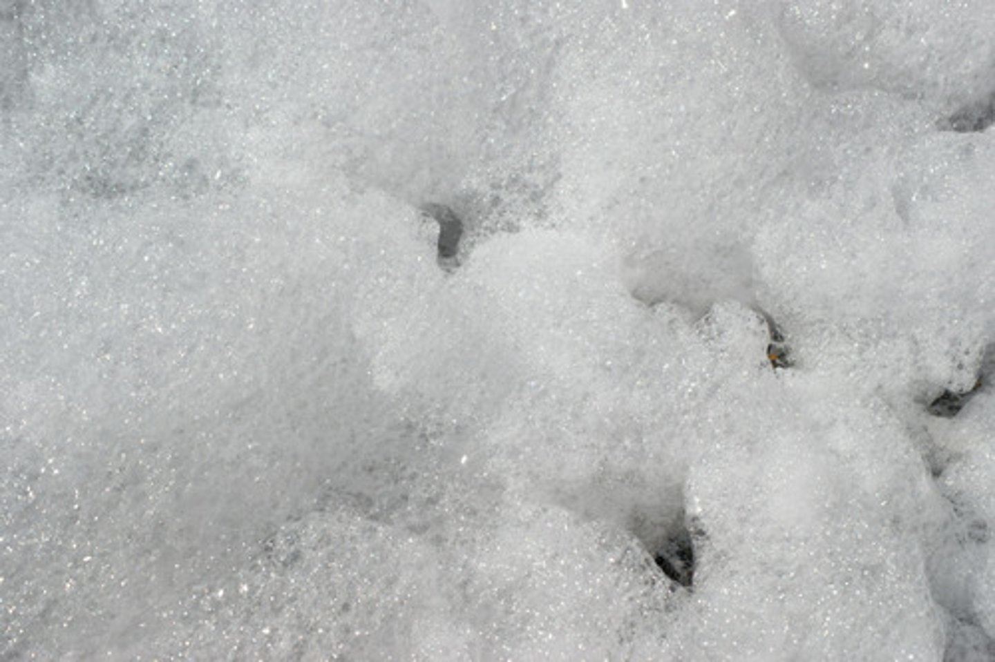 <p>bubble, foam</p>