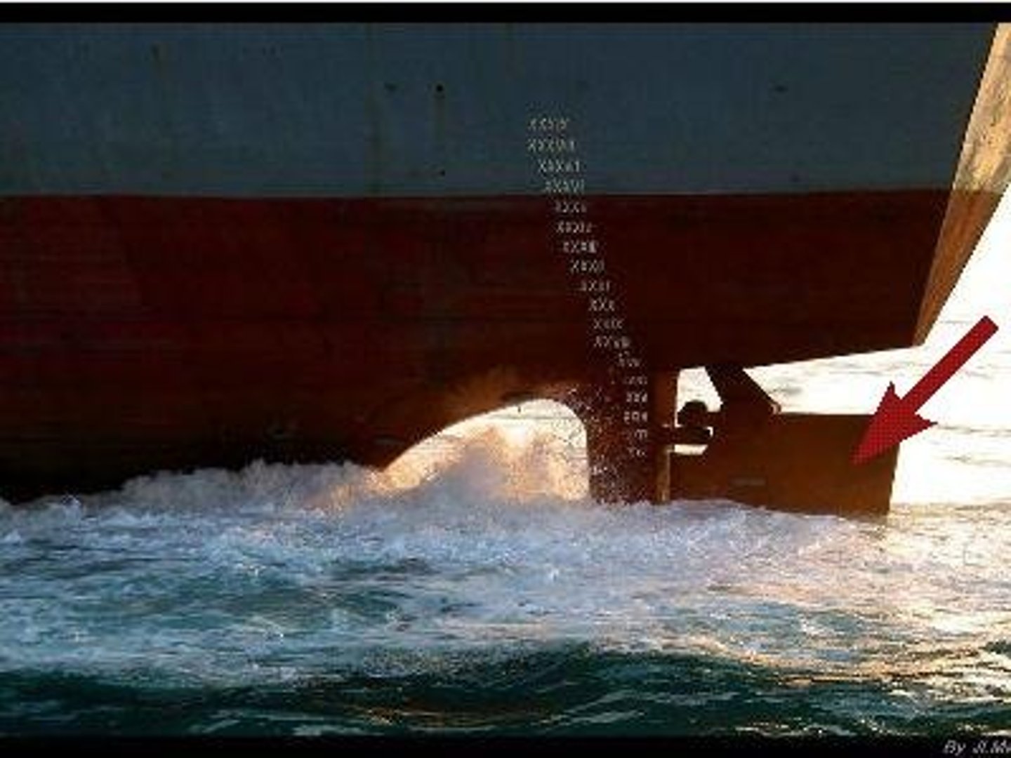 <p>A piece of wood attached to the back of a boat that gave ships stability and maneuverability.</p>