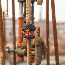 <ul><li><p><span>A reaction where one element replaces a second element in a compound&nbsp;</span></p></li><li><p><span>Single replacement reactions have products and reactants consisting of one element and one compound and the switch of one element for another in a compound</span></p></li><li><p><span>C + DE 🡪 CE + D</span></p></li></ul><p><span><br>Example:&nbsp; Zn (s) + Cu(NO<sub>3</sub>)<sub>2</sub> (aq) 🡪Cu (s) + Zn(NO<sub>3</sub>)<sub>2</sub> (aq)</span></p>