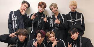 Members in age order (dec.)