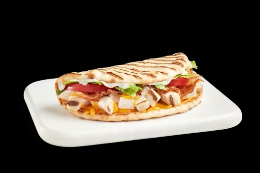 <p>CHICKEN BACON RANCH</p>