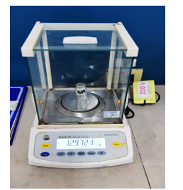 <p><span>•used to weigh quantities up to 4 decimal places</span></p>