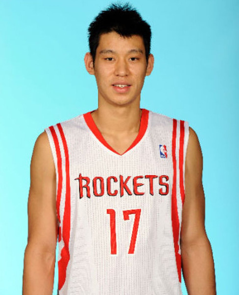 <p><strong>huáyì</strong></p><p>Người gốc hoa</p>