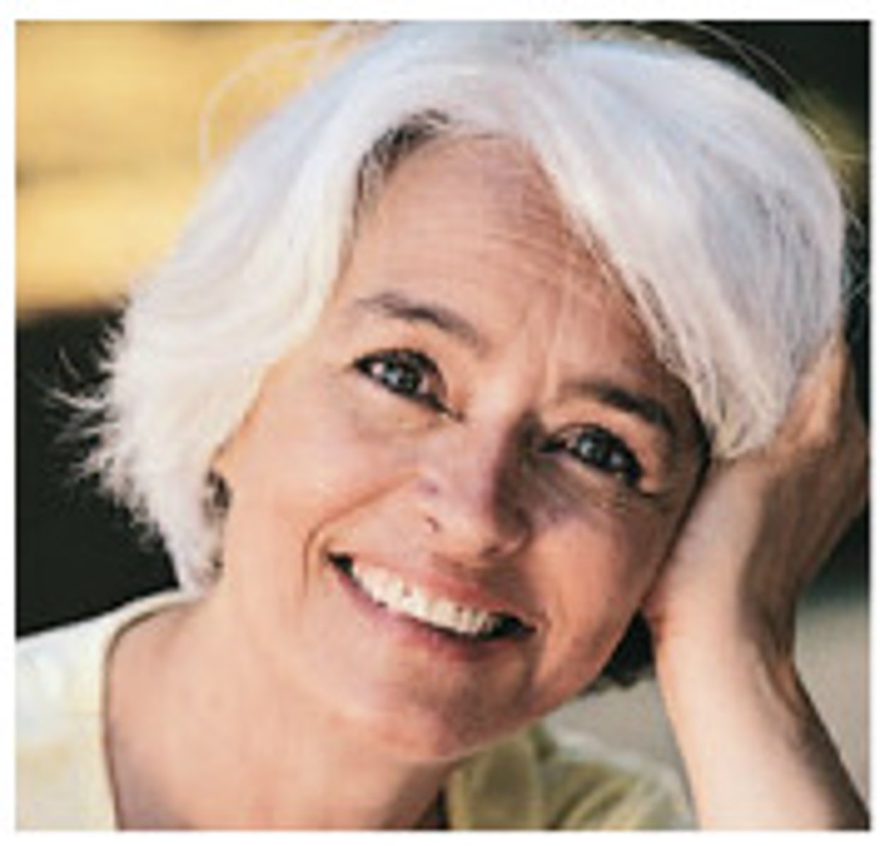 <p>white/gray hair</p>
