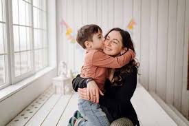 <p>mother</p>