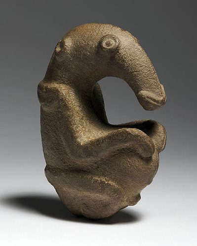 <p>-Ambum Valley, Enga Province -Papus, New Guinea -1,500 B.C.E -Greywacke -Anteater -Used to ground things up</p>