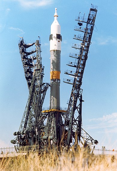 une fusée, a rocket