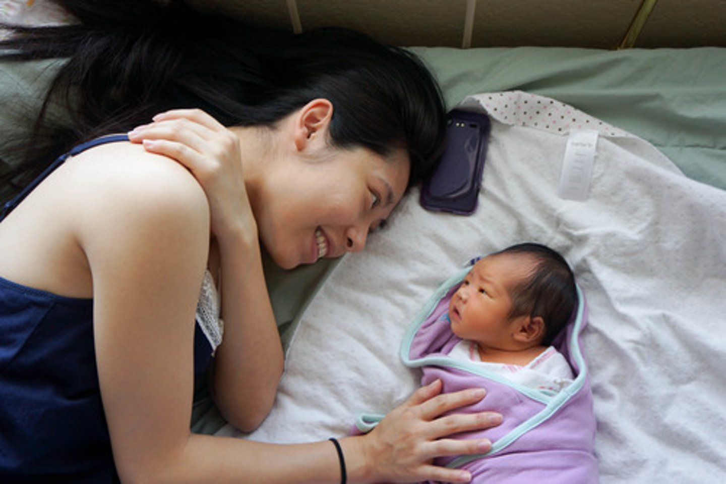 <p>to take care (of)</p>