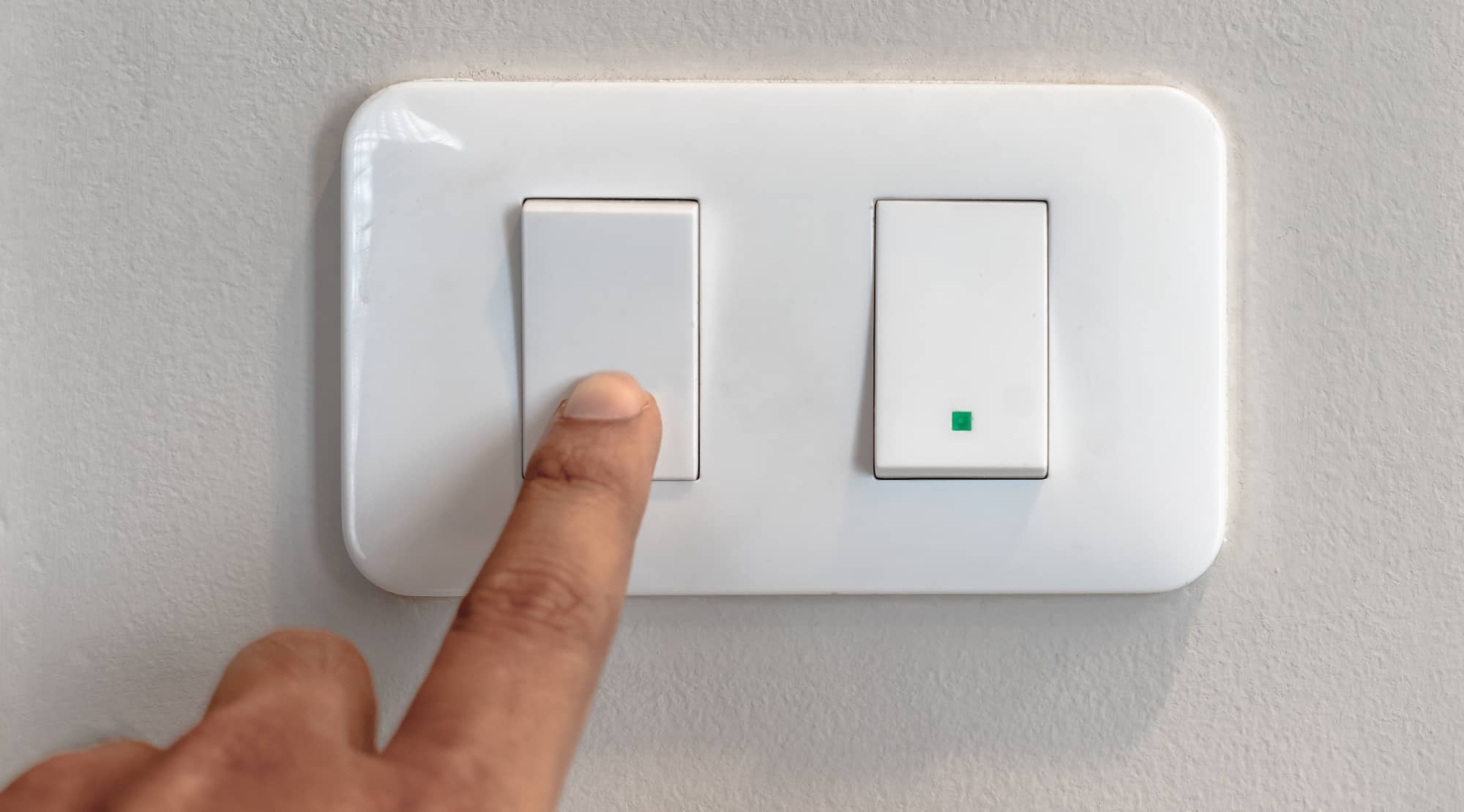 <p>Switch the light (v.phr)</p>