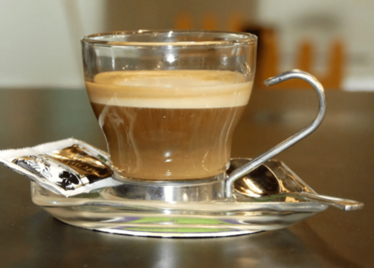 <p>un cortado</p>