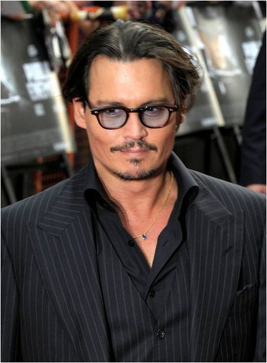 <p>celebrities / những người nổi tiếng</p>