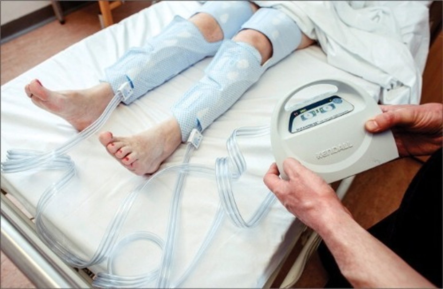 <p>inflatable sleeves to rhythmically squeeze the limbs and improve blood flow, helping prevent blood clots and reduce swelling</p>