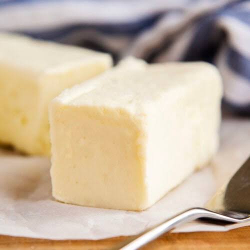 <p>La mantaquilla</p><p>La mantaquilla y pan</p>