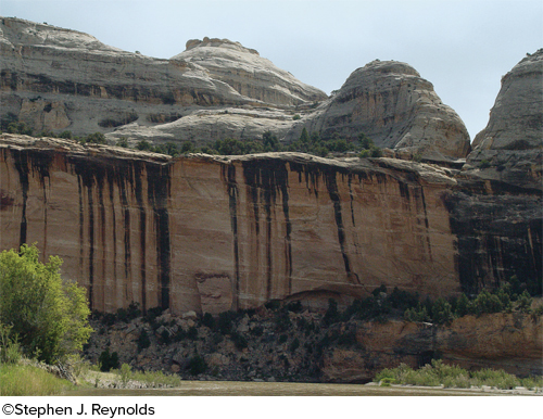 What desert feature is shown in this photograph?