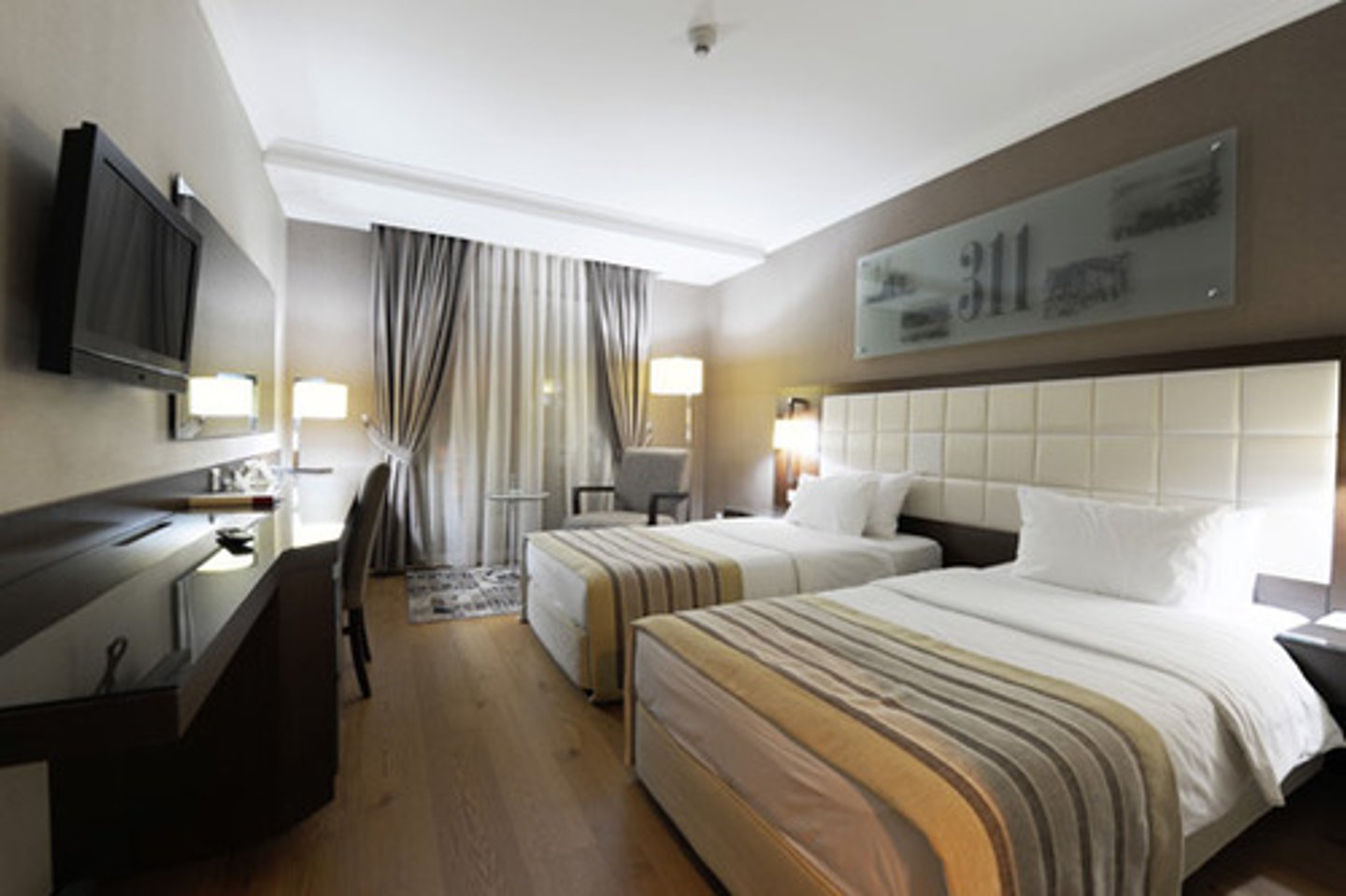 <p>двомісний номер</p>