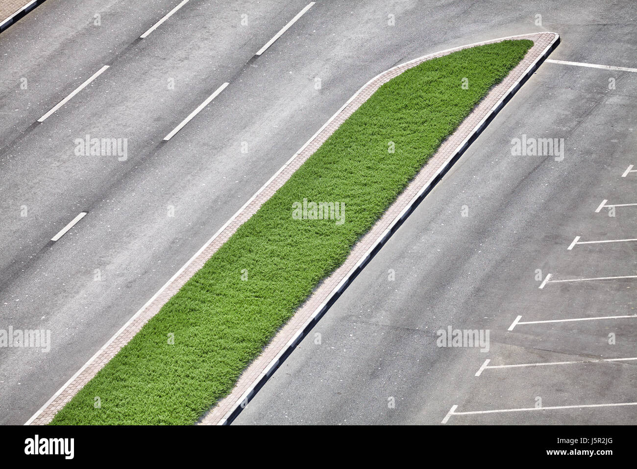 n. narrow piece of land between the two halves of a large road, serves as a physical barrier and safety measure to separate traffic traveling in opposite directions

n. software used in the hospitality industry to update and manage hotel reservations 