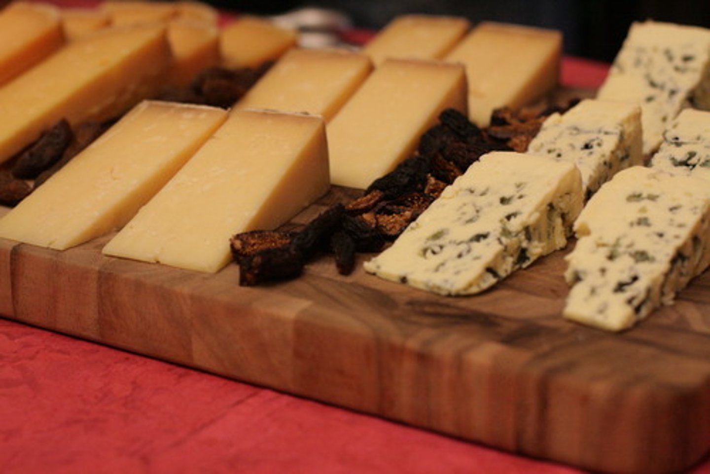 <p>(the) cheese</p>