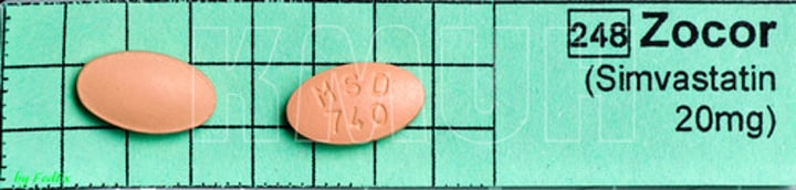 <p>Generic Name: Simvastatin<br>Drug Class: HMG CoA Reductase Inhibitor/Statin<br>Indication: Hyperlipidemia (Lowers cholesterol and triglycerides)</p>