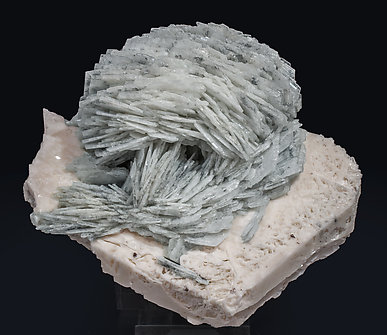 <p>What mineral is this?</p>